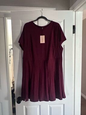SHEIN Burgundy Short Sleeve Mini Dress